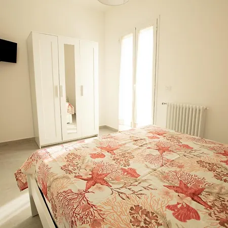 Aparthotel B&brucoli 3*