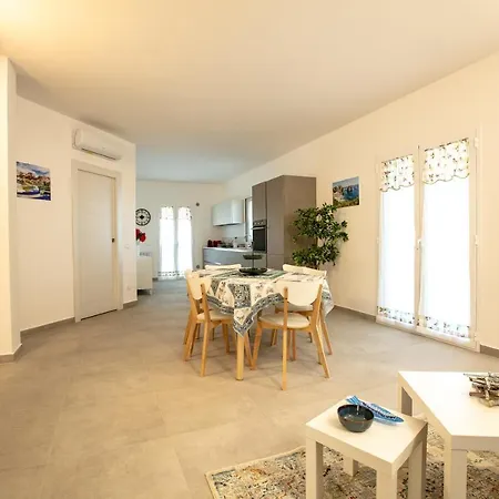 Aparthotel B&brucoli 3*