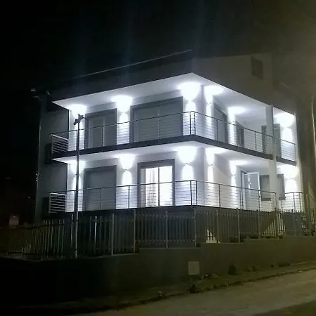 Aparthotel B&brucoli 3*